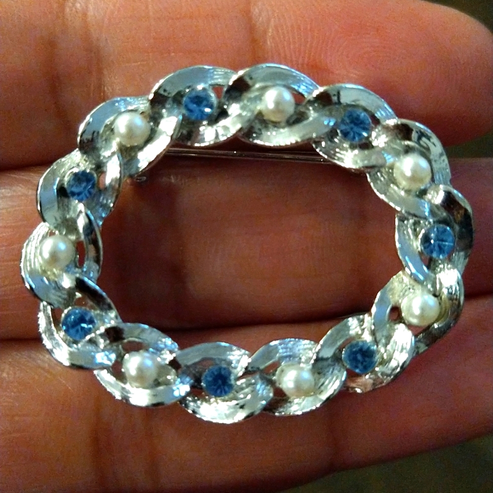 Vintage Gerry's Brooch Silver Toned Pin Blue Crystals Faux Pearls